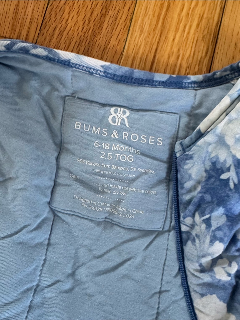 Bums & Roses Sleep Sack - Picture 3 of 3
